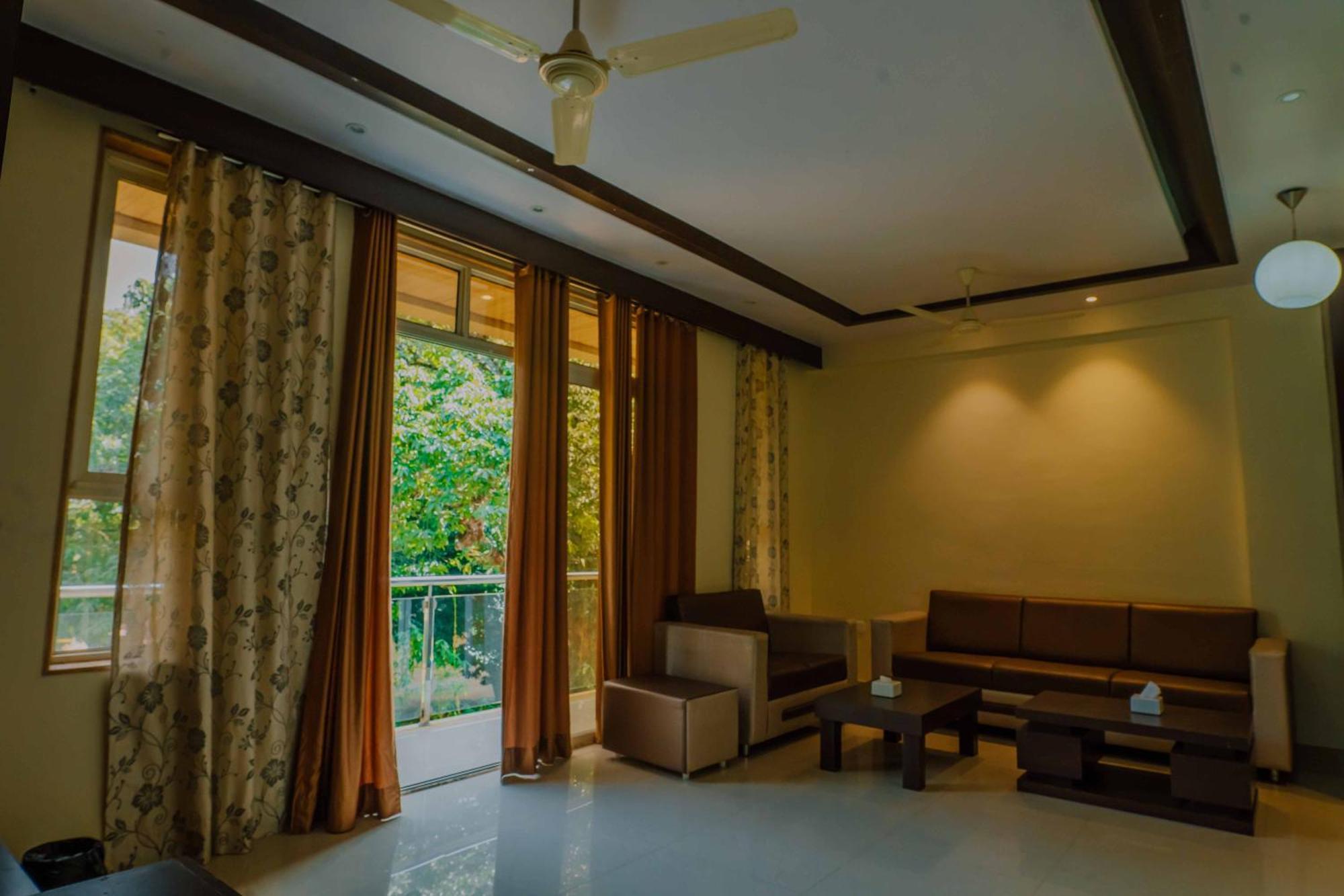 Hotel Oakwood มหาบาเลชวาร์ ห้อง รูปภาพ